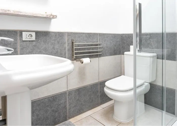 Villa Palmitas - Sea Views - Private Pool - Hot Tub - Table Tennis