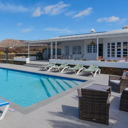 Palmitas - Sea Views - Private Pool - Hot Tub - Table Tennis Villa *