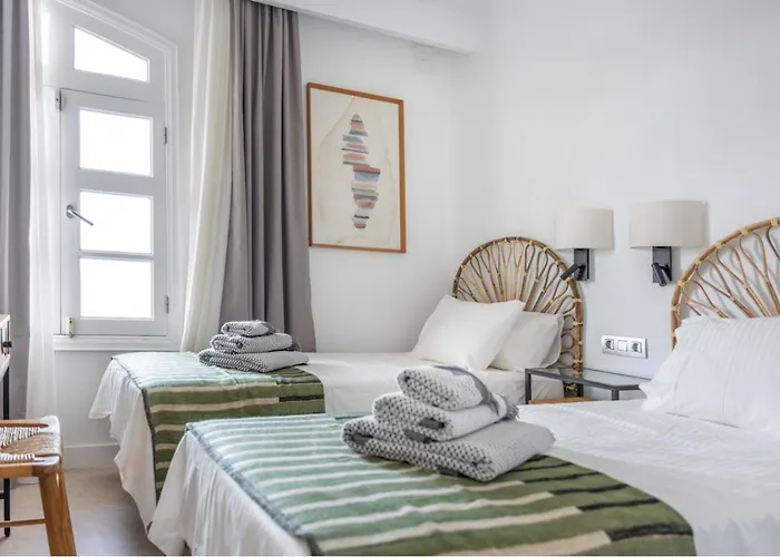 Palmitas - Sea Views - Private Pool - Hot Tub - Table Tennis Puerto Calero