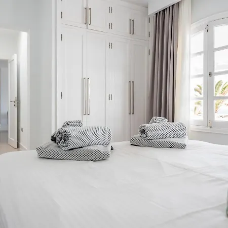 Palmitas - Sea Views - Private Pool - Hot Tub - Table Tennis * Puerto Calero