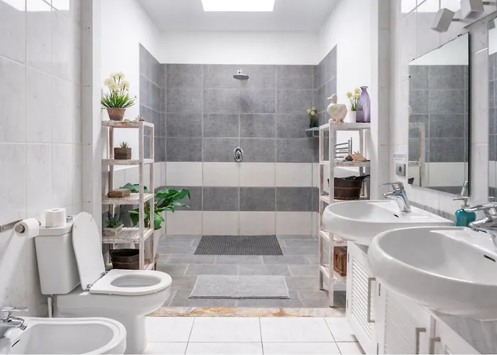 Vila Palmitas - Sea Views - Private Pool - Hot Tub - Table Tennis Puerto Calero